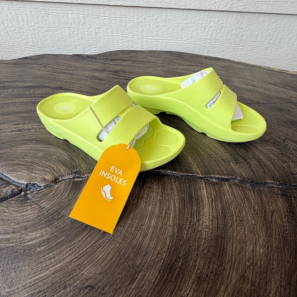 JBU Vibrant Kiwi Slide Sandals Size 8M